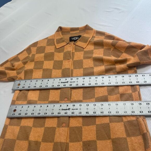 UGG Women’s Checkered Short Sleeve Button Up Shirt Size Medium - Picture 4 of 7